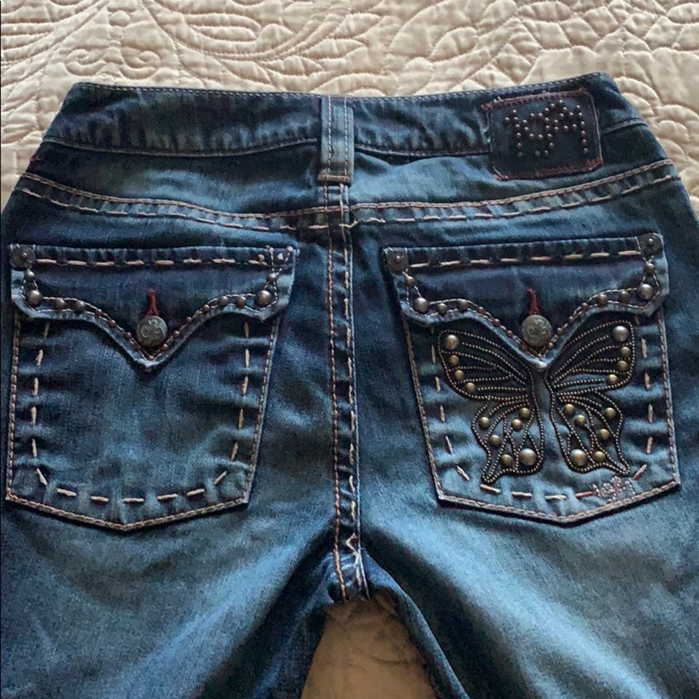 Brand new jeans but no tag